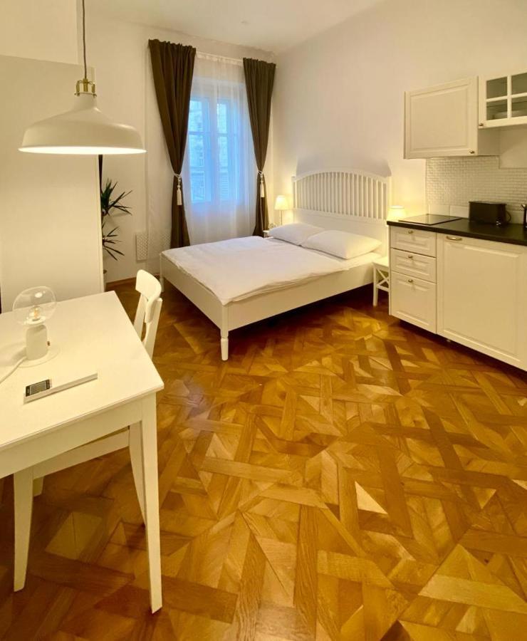 Ars Longa Apartments Ljubljana Ngoại thất bức ảnh