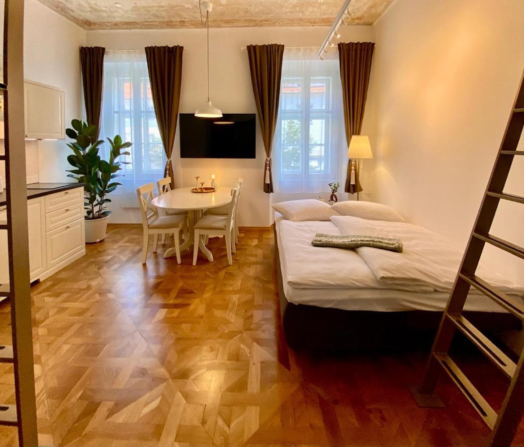 Ars Longa Apartments Ljubljana Ngoại thất bức ảnh