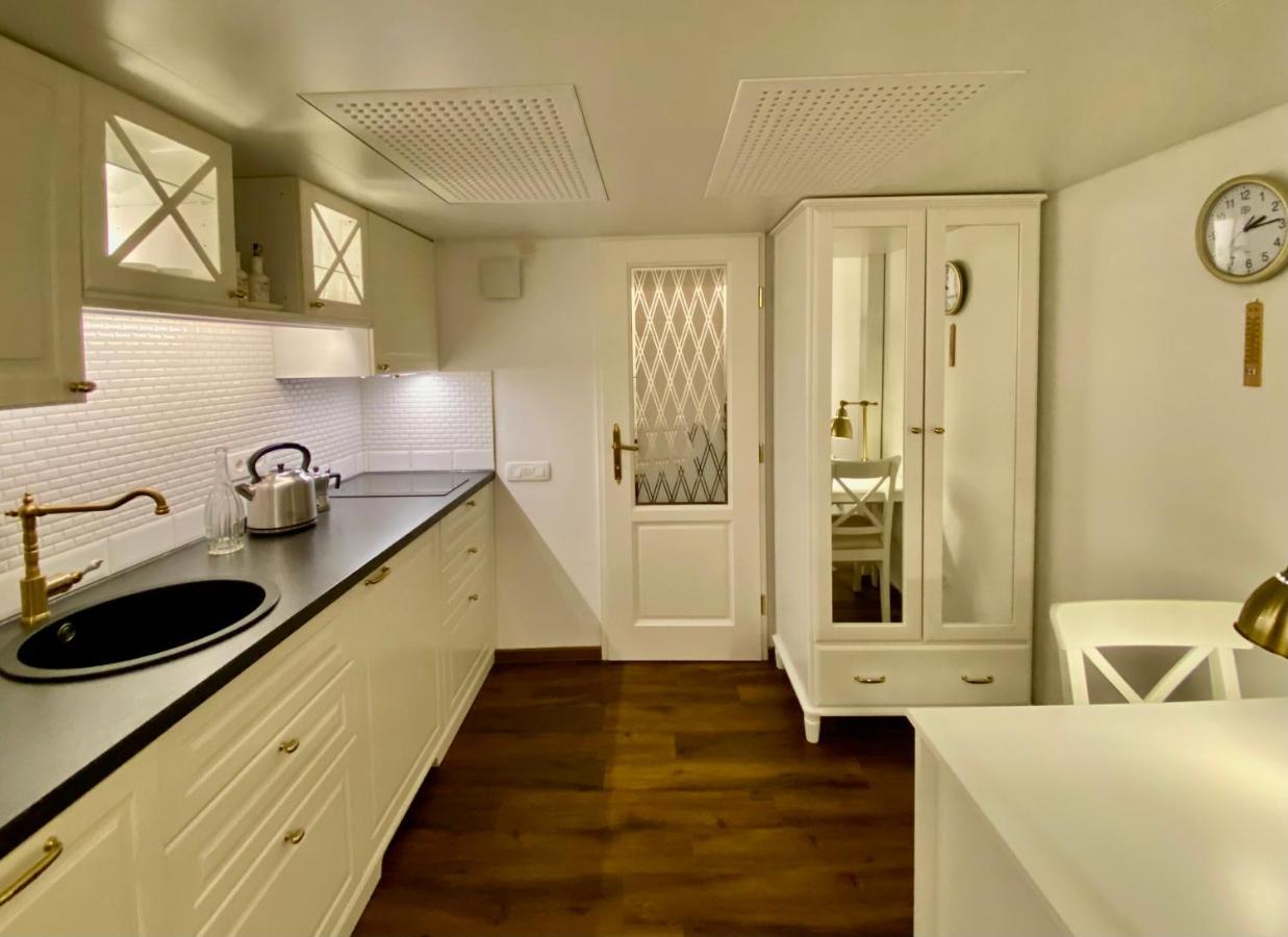 Ars Longa Apartments Ljubljana Ngoại thất bức ảnh