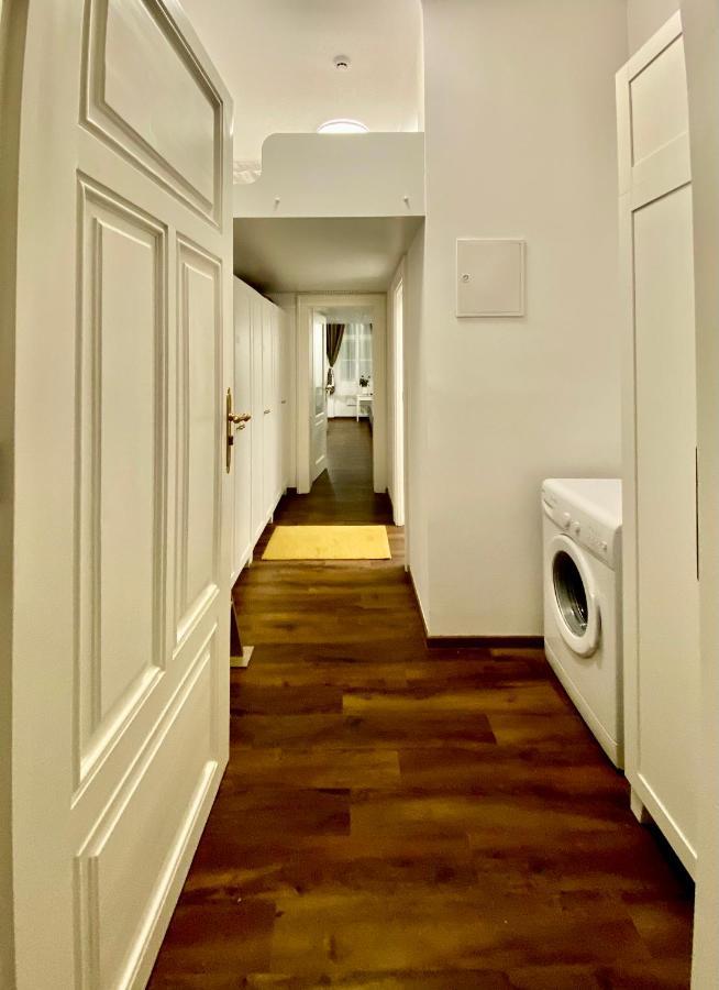 Ars Longa Apartments Ljubljana Ngoại thất bức ảnh