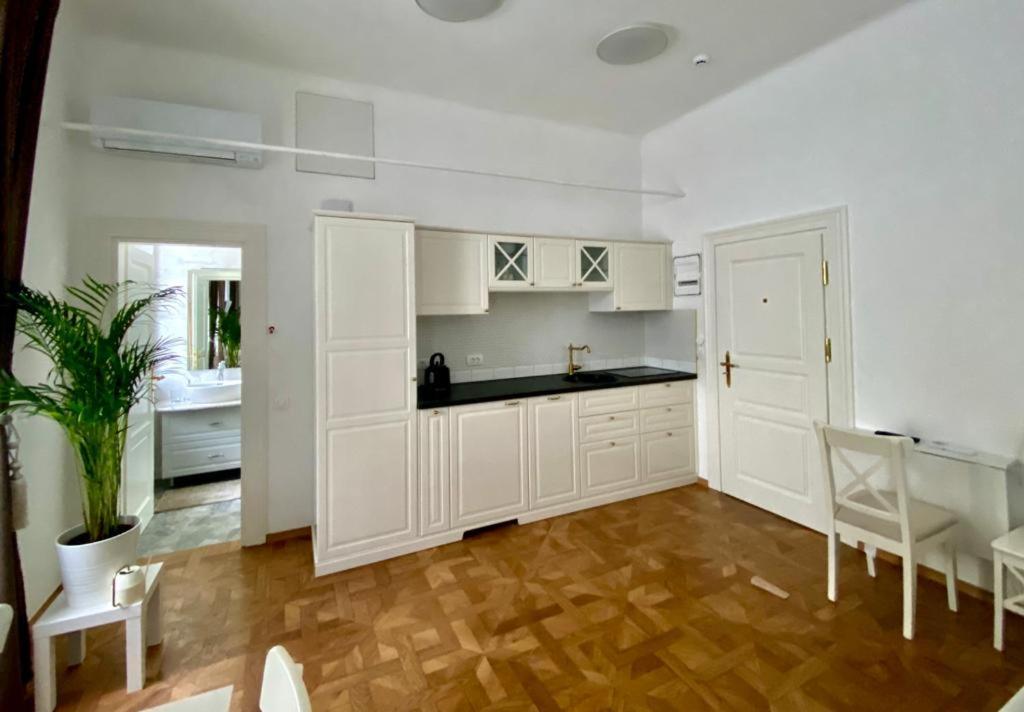 Ars Longa Apartments Ljubljana Ngoại thất bức ảnh